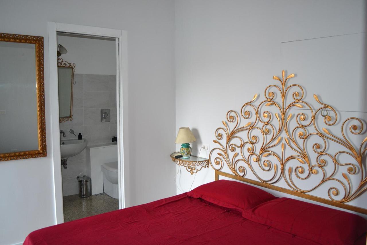 ساليرنو B&B Charming House المظهر الخارجي الصورة