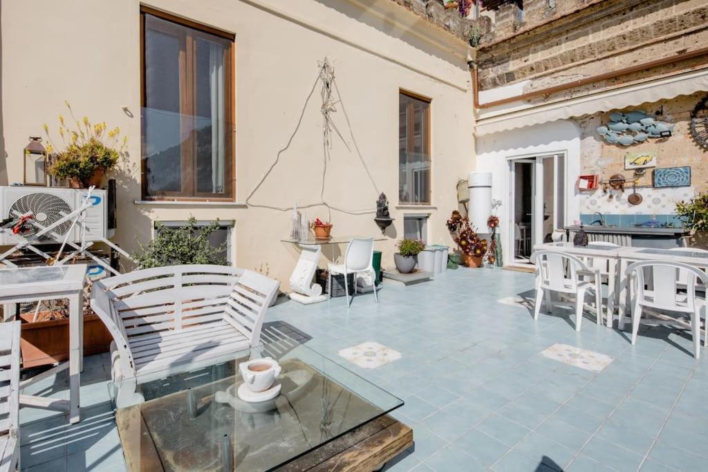 ساليرنو B&B Charming House المظهر الخارجي الصورة